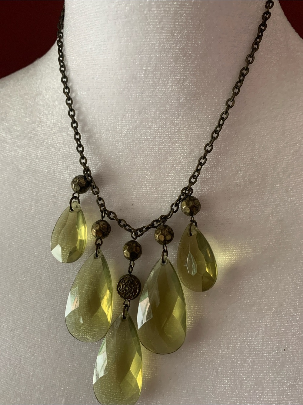 Olive Teardrop Statement Necklace - Women Jewelry